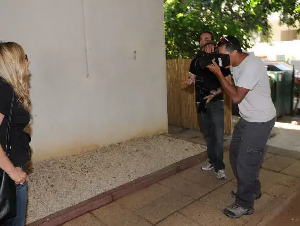מיקי חיימוביץ' פפראצי (ברק פכטר) מיקי חיימוביץ' פפראצי (ברק פכטר)