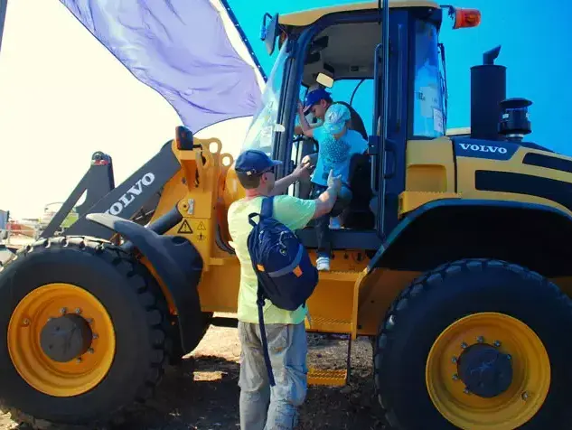 תחרות מלכת היופי של הפרות בישראל,בבאר טוביה יוני 2011 (שי מכלוף) תחרות מלכת היופי של הפרות בישראל,בבאר טוביה יוני 2011 (שי מכלוף)