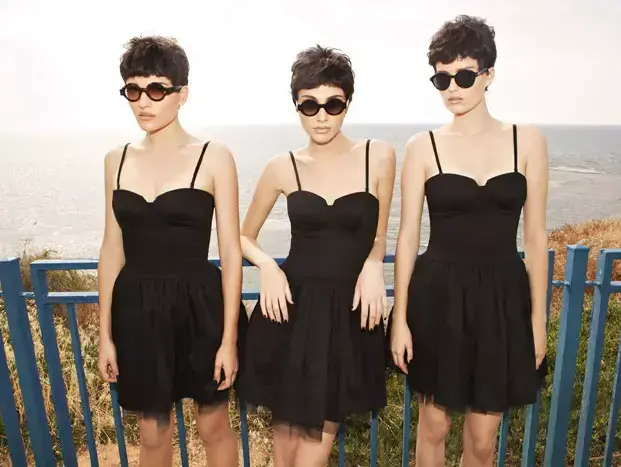 קסטרו קיץ 2011 (שמלת כתפיות וטול שחורה: 399 שקלים) (יח"צ , דודי חסון) קסטרו קיץ 2011 (שמלת כתפיות וטול שחורה: 399 שקלים) (יח"צ , דודי חסון)