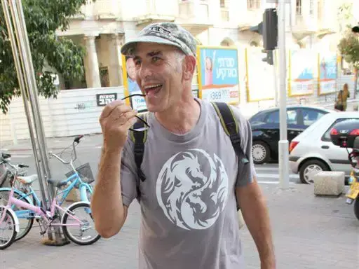 שי אביבי (אביב חופי) שי אביבי (אביב חופי)