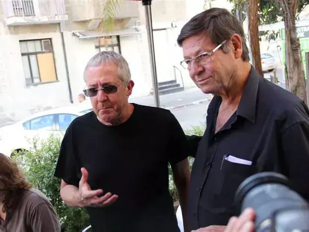 חיים יבין, גידי גוב (אביב חופי) חיים יבין, גידי גוב (אביב חופי)