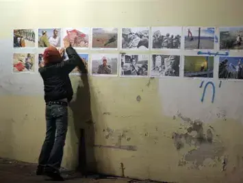 תערוכת רחוב נגד גדר ההפרדה ( activestills.org) (מערכת וואלה! NEWS)