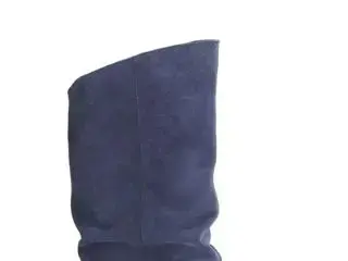 מגף זמש כחול, 799 ש' (יח"צ) מגף זמש כחול, 799 ש' (יח"צ)