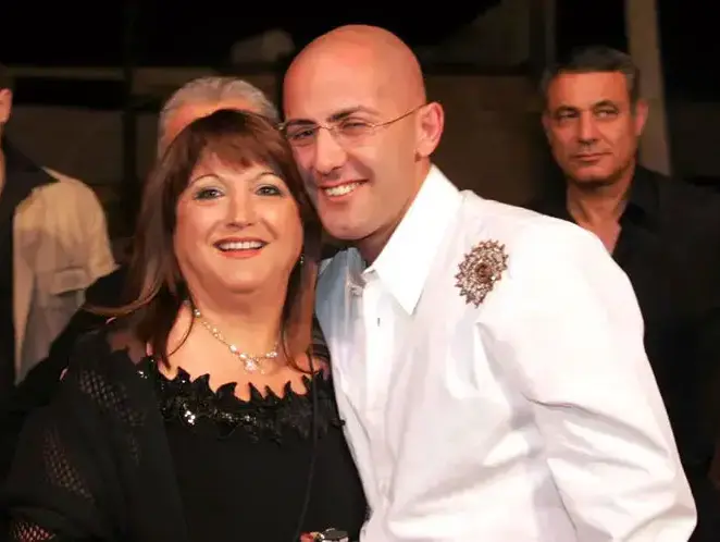 יוסי מילשטיין שולה זקן (בוצ'צ'ו) יוסי מילשטיין שולה זקן (בוצ'צ'ו)