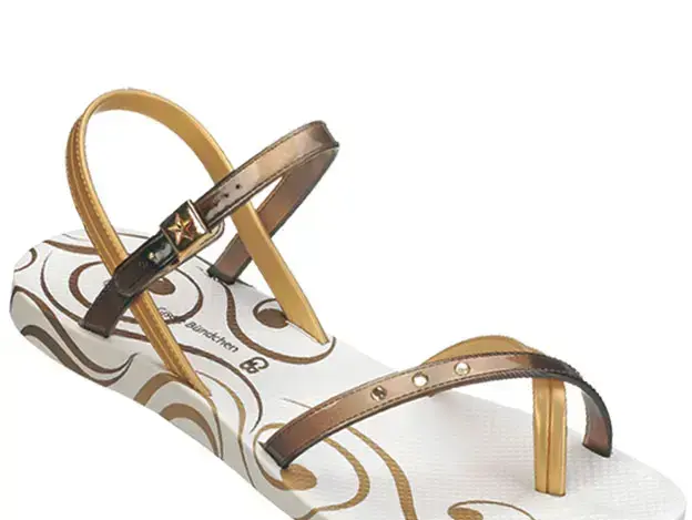 מתוך קולקציית קיץ 2008 של Ipanema Gisele Bundchen (יח"צ) מתוך קולקציית קיץ 2008 של Ipanema Gisele Bundchen (יח"צ)
