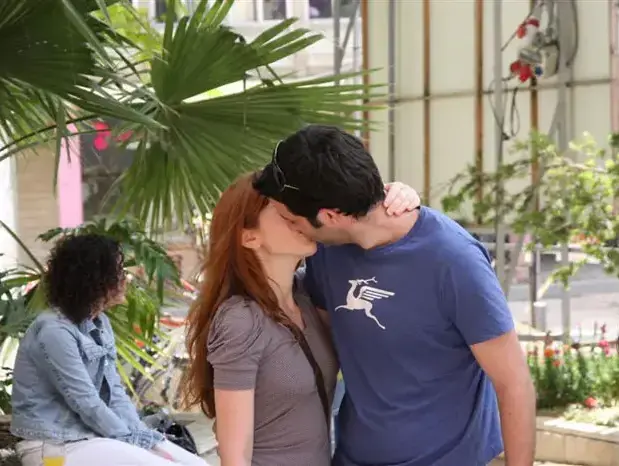 אילן גורן נטע ריסקין (אביב חופי) אילן גורן נטע ריסקין (אביב חופי)