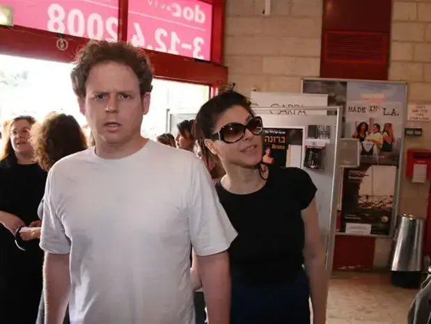 מרב מיכאלי ליאור שליין (אביב חופי) מרב מיכאלי ליאור שליין (אביב חופי)