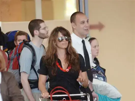 פפראצי נועה תשבי (בוצ'צ'ו) פפראצי נועה תשבי (בוצ'צ'ו)