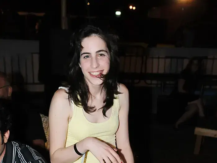 שרונה פיק (אביב חופי) שרונה פיק (אביב חופי)
