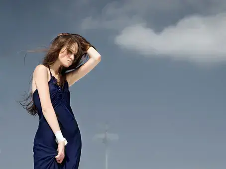 התאבדות - הפקת אופנה (מערכת וואלה! NEWS , אמיר יהל)