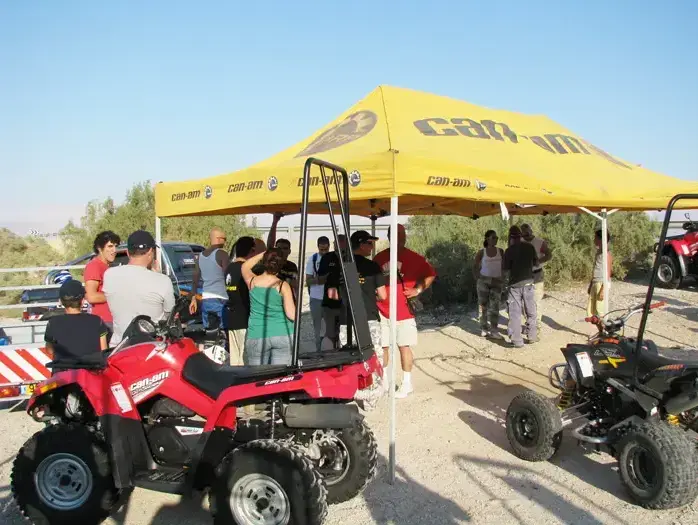 טיול טרקטורונים לילי עם מועדון קאן-אם (קובי ליאני) טיול טרקטורונים לילי עם מועדון קאן-אם (קובי ליאני)