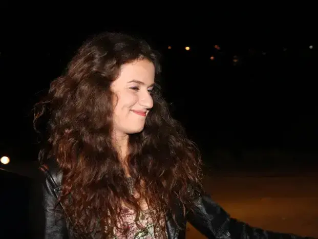 אינה ברוורמן מגיעה לבית האח הגדול (אביב חופי) אינה ברוורמן מגיעה לבית האח הגדול (אביב חופי)