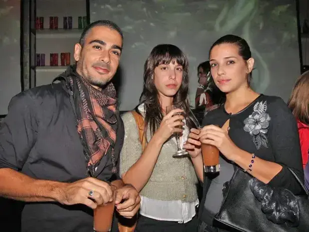 טל טלמון גאיה טראוב גיל דסיאנו ביטון (אביב חופי) טל טלמון גאיה טראוב גיל דסיאנו ביטון (אביב חופי)