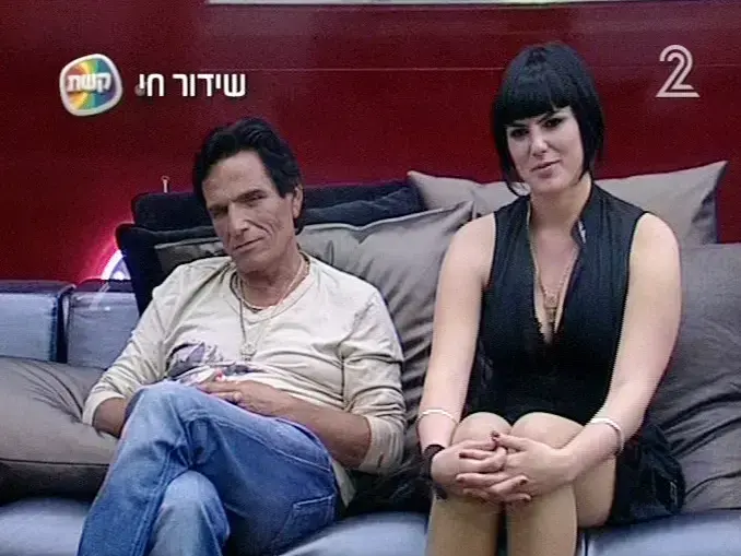 שפרה ובובליל גמר האח הגדול (החדשות) שפרה ובובליל גמר האח הגדול (החדשות)