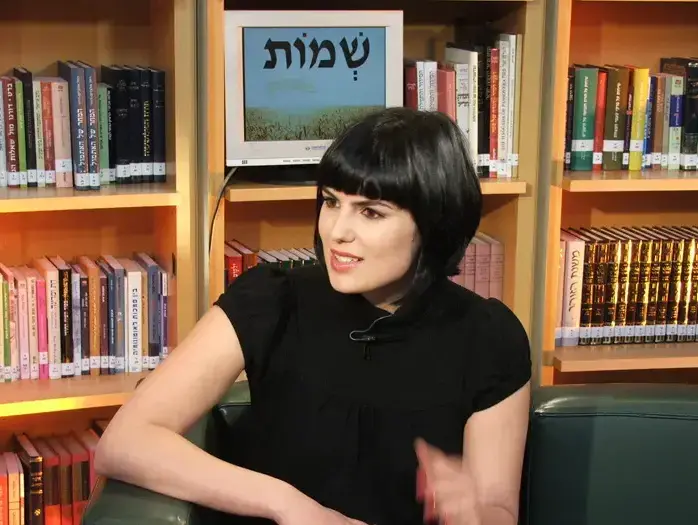 שפרה קורנפלד מתארחת בתכנית "מקבלים שבת" עם דב אלבוים (יח"צ , אורנה זילכה) שפרה קורנפלד מתארחת בתכנית "מקבלים שבת" עם דב אלבוים (יח"צ , אורנה זילכה)