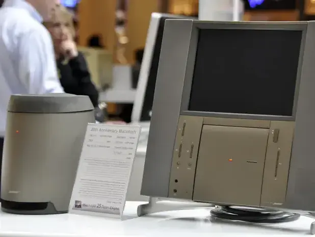 20th Anniversary Mac (דניס ויטצ'בסקי) 20th Anniversary Mac (דניס ויטצ'בסקי)