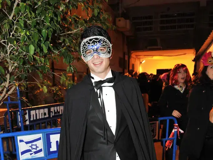גיא אוסדון (יוני טובלי) גיא אוסדון (יוני טובלי)