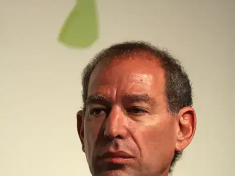 גיורא עופר מנכ"ל בנק דיסקונט (ניר לנדאו, מערכת וואלה!) גיורא עופר מנכ"ל בנק דיסקונט (ניר לנדאו, מערכת וואלה!)