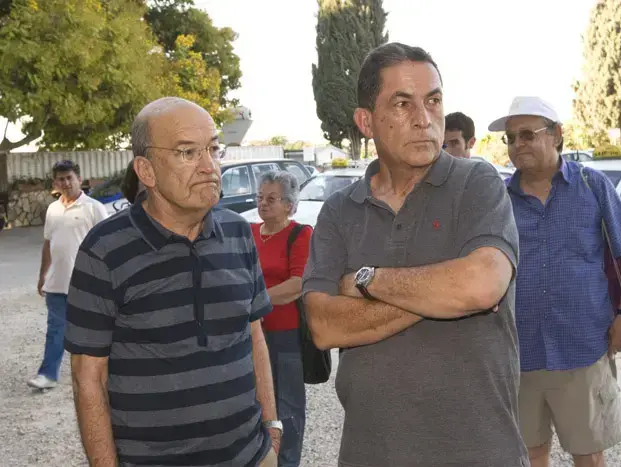 יוסי שריד וגדעון לוי בהלווית עמוס קינן (ניר לנדאו, מערכת וואלה!) יוסי שריד וגדעון לוי בהלווית עמוס קינן (ניר לנדאו, מערכת וואלה!)