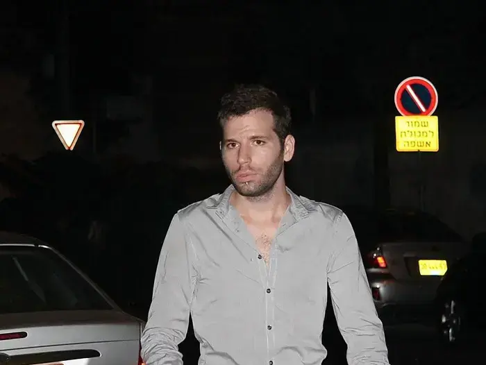 נתנאל זיקרי (אביב חופי) נתנאל זיקרי (אביב חופי)