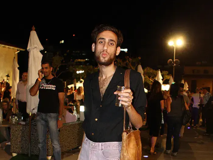 פתיחת ARTLV, הביאנלה לאמנות של תל אביב (אפרת כפרי) פתיחת ARTLV, הביאנלה לאמנות של תל אביב (אפרת כפרי)