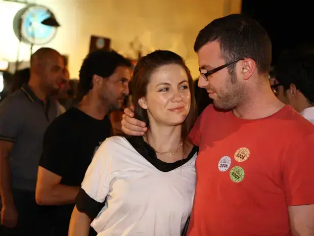 פתיחת ARTLV, הביאנלה לאמנות של תל אביב (אפרת כפרי) פתיחת ARTLV, הביאנלה לאמנות של תל אביב (אפרת כפרי)