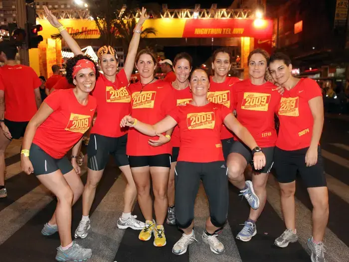 מירוץ לילה לבן בתל אביב (עירא זליכה) מירוץ לילה לבן בתל אביב (עירא זליכה)