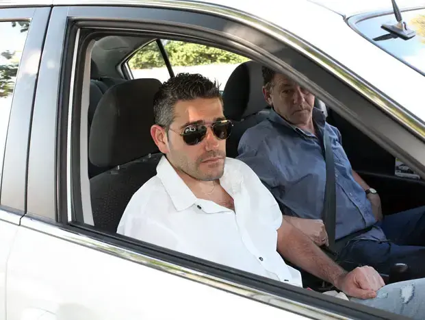 פפראצי מעיין בוזגלו חודדה ומוטי חודדה (שוקה כהן) פפראצי מעיין בוזגלו חודדה ומוטי חודדה (שוקה כהן)
