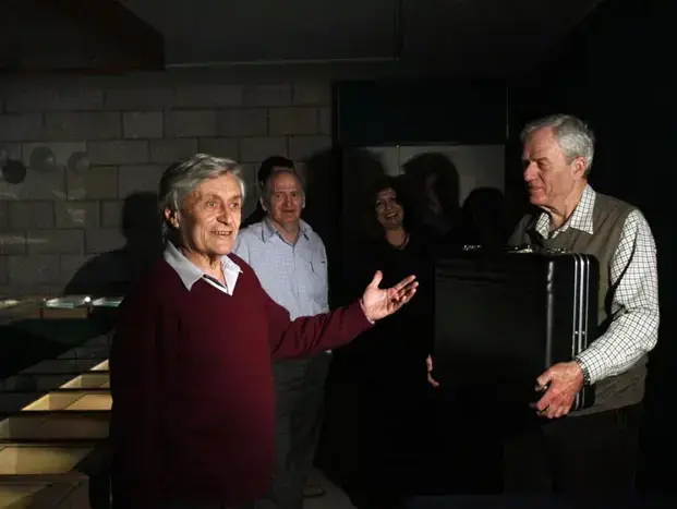 כמעט 100 שנה לאחר שכתב את תורת היחסות הכללית, מוצג לראשונה כתב היד המקורי של אלברט אינשטיין בישראל (אורי לנץ) כמעט 100 שנה לאחר שכתב את תורת היחסות הכללית, מוצג לראשונה כתב היד המקורי של אלברט אינשטיין בישראל (אורי לנץ)