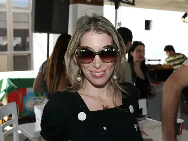 גלית לוי (אביב חופי) גלית לוי (אביב חופי)