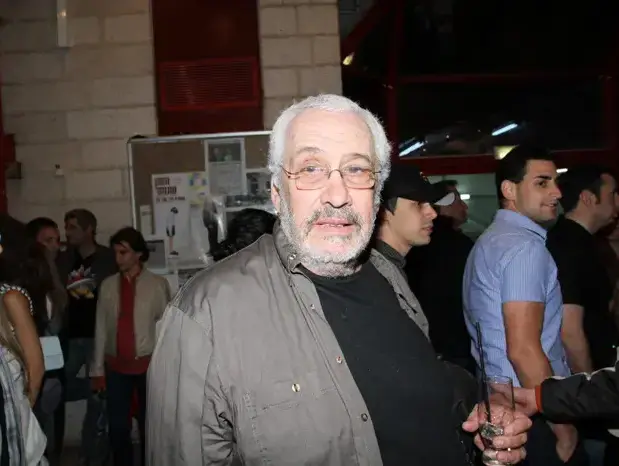 יוסי פולק (אביב חופי) יוסי פולק (אביב חופי)