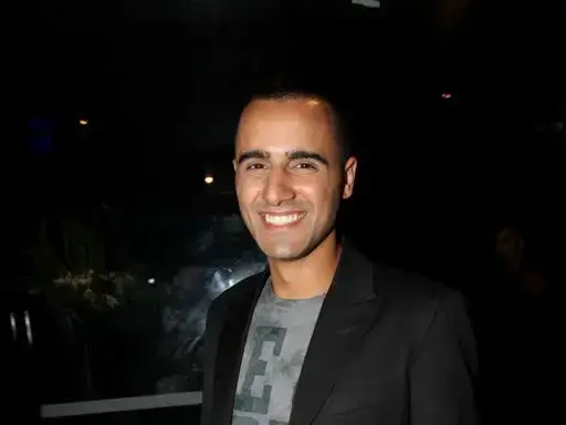 עידן יניב (אביב חופי) עידן יניב (אביב חופי)