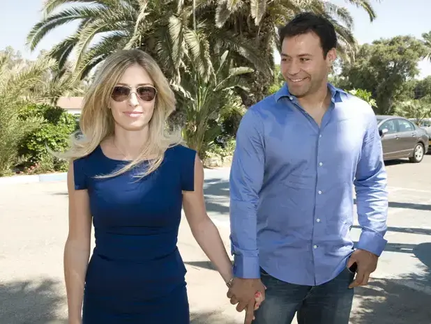 אריק זאבי ובת זוגו (נמרוד סונדרס) אריק זאבי ובת זוגו (נמרוד סונדרס)
