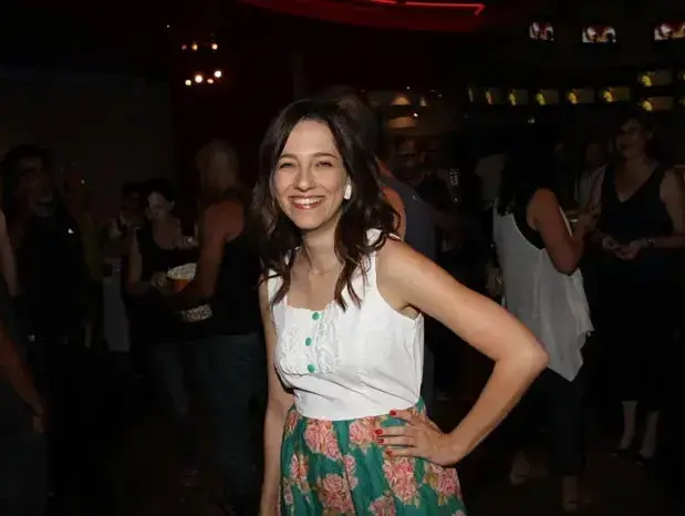 אפרת אברמוב (אביב חופי) אפרת אברמוב (אביב חופי)