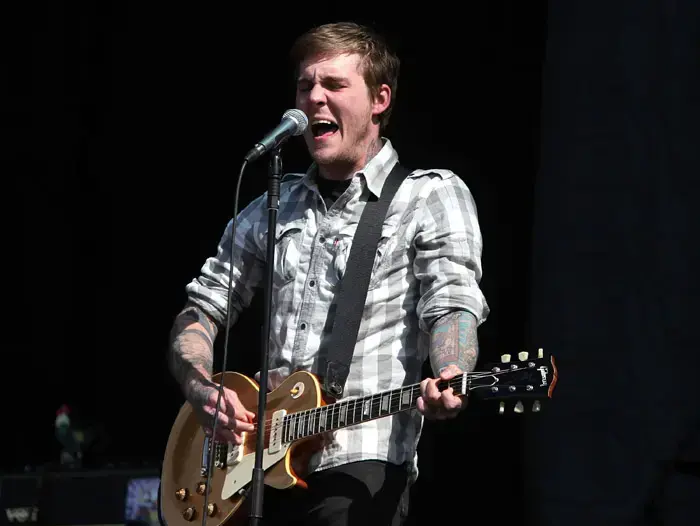 בריאן פאלון מלהקת The Gaslight Anthem (GettyImages , Simone Joyner) בריאן פאלון מלהקת The Gaslight Anthem (GettyImages , Simone Joyner)