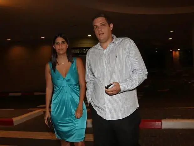 ירון ליכטנשטיין, הדס מוזס (אביב חופי) ירון ליכטנשטיין, הדס מוזס (אביב חופי)
