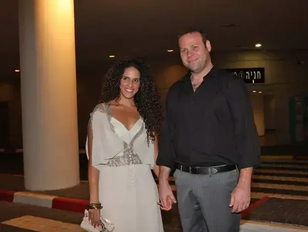 אדיר מילר, שלי מילר (אביב חופי) אדיר מילר, שלי מילר (אביב חופי)