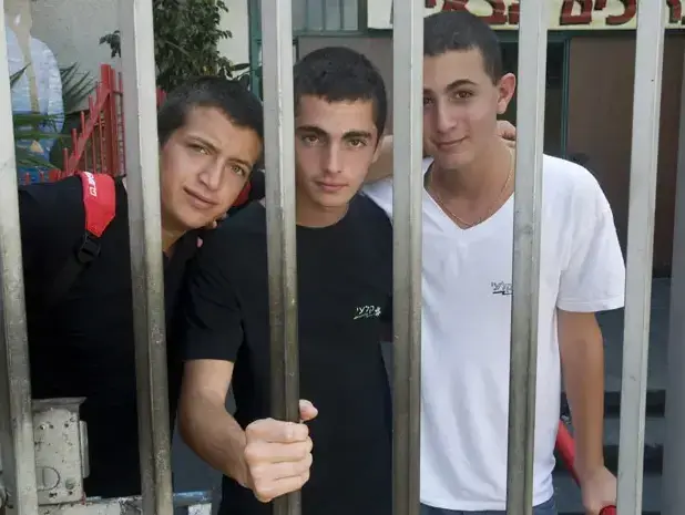 היום הראשון ללימודים (נמרוד סונדרס) היום הראשון ללימודים (נמרוד סונדרס)