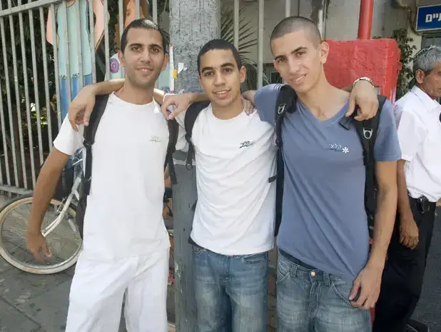 היום הראשון ללימודים (נמרוד סונדרס) היום הראשון ללימודים (נמרוד סונדרס)