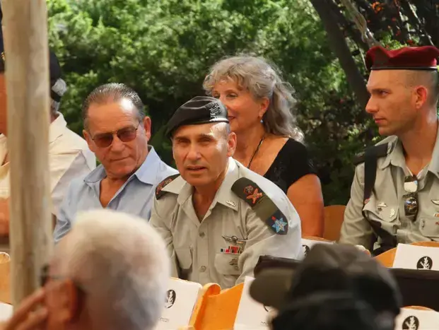 הלווית ישראל טל, ספטמבר 2010 (אורי לנץ) הלווית ישראל טל, ספטמבר 2010 (אורי לנץ)