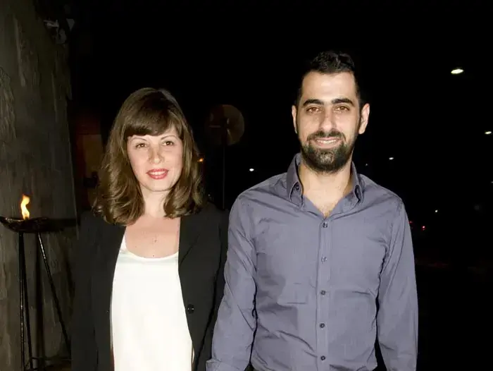 אסי ישראלוף ואשתו (נמרוד סונדרס) אסי ישראלוף ואשתו (נמרוד סונדרס)