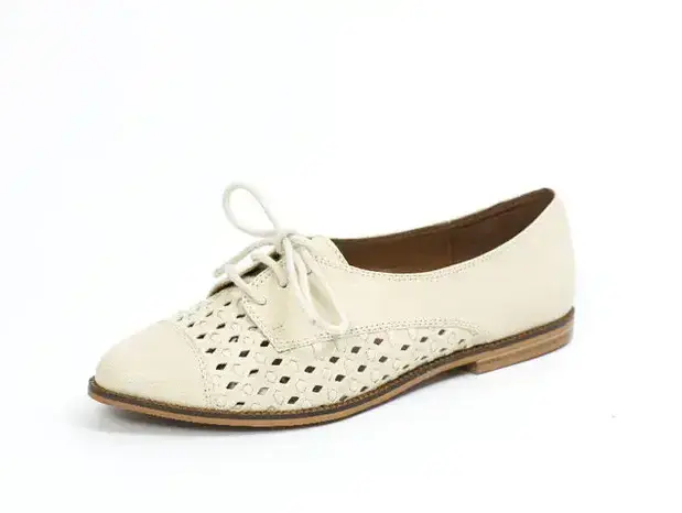 shellys london לבוטיק שושו, חורף 2011 (יח"צ) shellys london לבוטיק שושו, חורף 2011 (יח"צ)