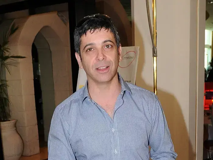 אבי וייס (ברני ארדוב) אבי וייס (ברני ארדוב)
