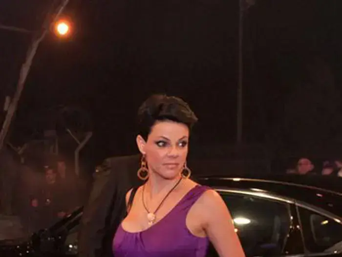 דנה רון (עומר מירון) דנה רון (עומר מירון)