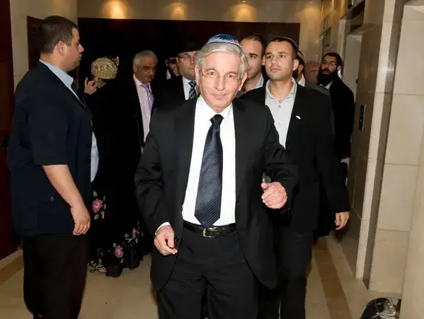 חתונת ביתו של הרב יונה מצגר (נמרוד סונדרס) חתונת ביתו של הרב יונה מצגר (נמרוד סונדרס)