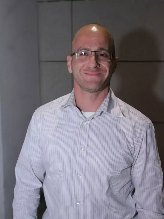יוני שיינפלד (שי אוקנין) יוני שיינפלד (שי אוקנין)