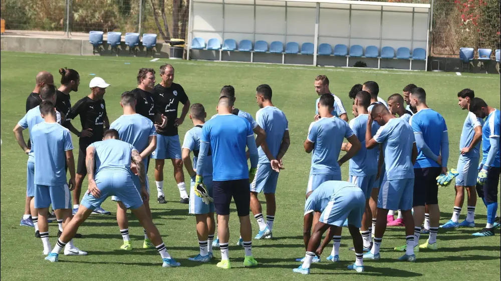 אימון נבחרת ישראל (שלומי גבאי) אימון נבחרת ישראל (שלומי גבאי)