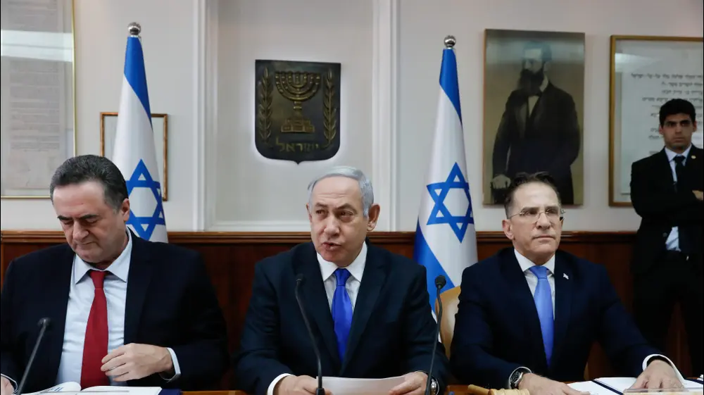 ראש הממשלה בנימין נתניהו בישיבת ממשלה, 17 בנובמבר 2019 (פול צלמים , אוהד צויגנברג) ראש הממשלה בנימין נתניהו בישיבת ממשלה, 17 בנובמבר 2019 (פול צלמים , אוהד צויגנברג)