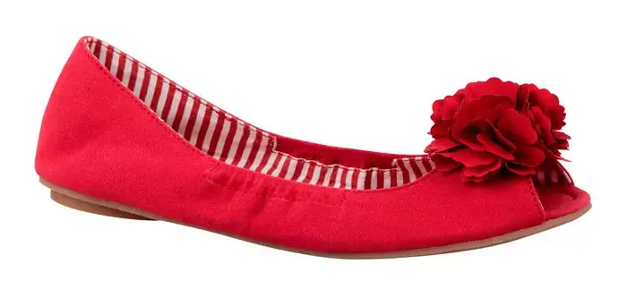 קולקציית קיץ 2011 של נעלי payless (יח"צ) קולקציית קיץ 2011 של נעלי payless (יח"צ)