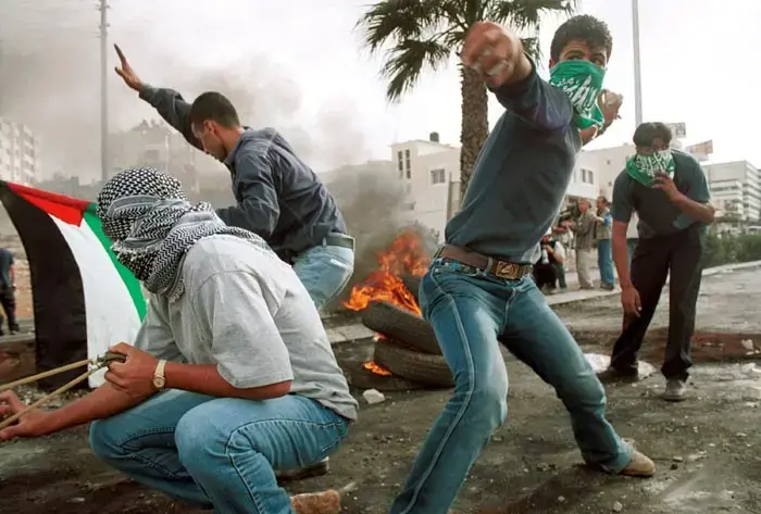 הפגנה אלימה ברמאללה - אוקטובר 2000 (GettyImages)